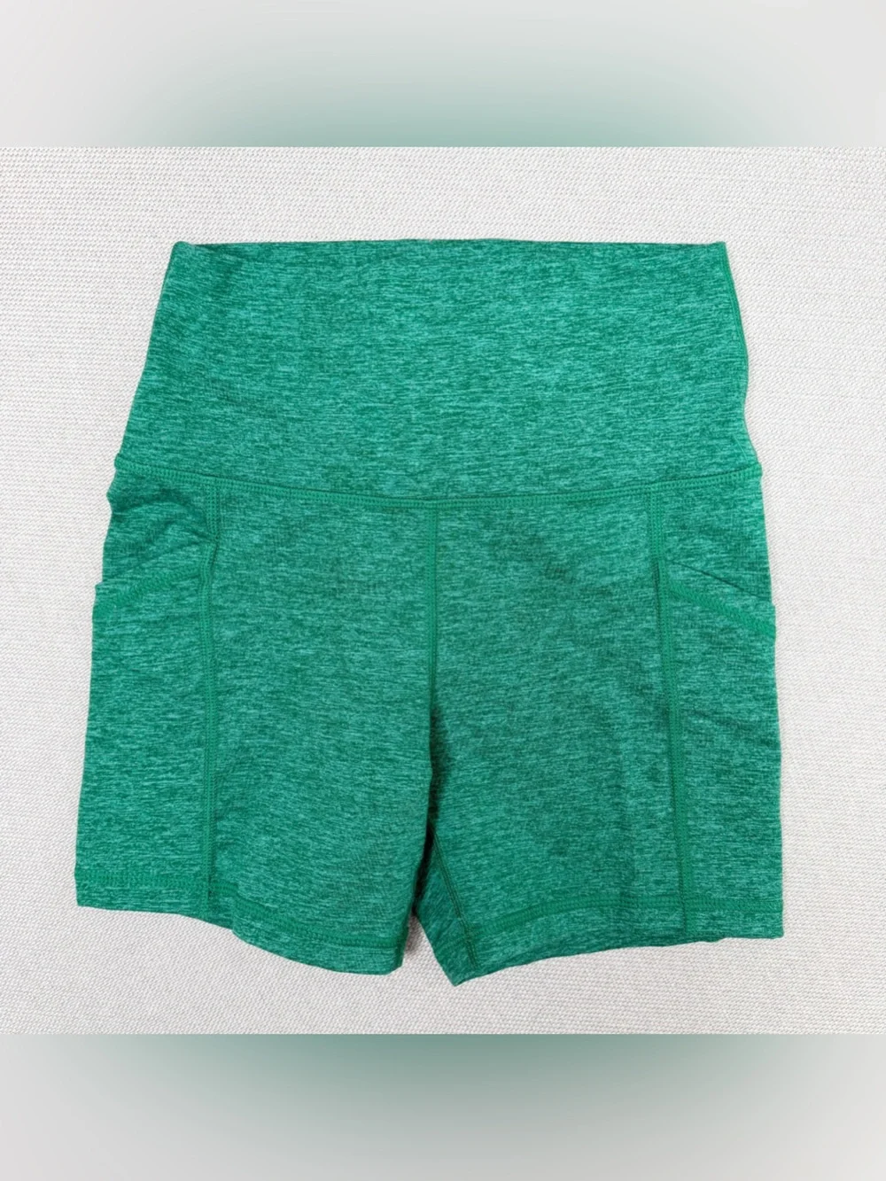 Aerie Offline The Hugger Bike Short 5” Heather Green With‎ Pockets Size Small